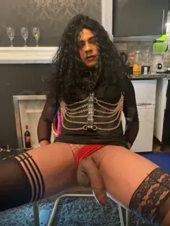 Dominant top 9 inches in Amsterdam