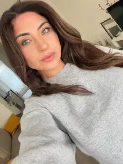 Hot brunets, duo…Text by WhatsApp in Amsterdam