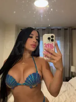 hot girl who likes to partylatina girl in Bosch